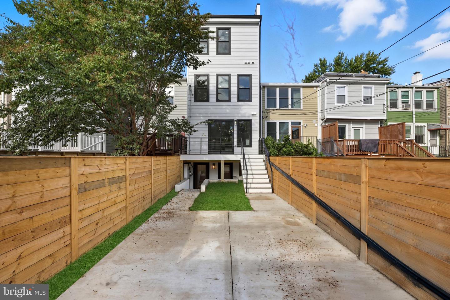 5229 5TH ST NW, WASHINGTON, District Of Columbia 20011, 4 Bedrooms Bedrooms, ,4 BathroomsBathrooms,Residential,For sale,5229 5TH ST NW,DCDC2217048 MLS # DCDC2217048