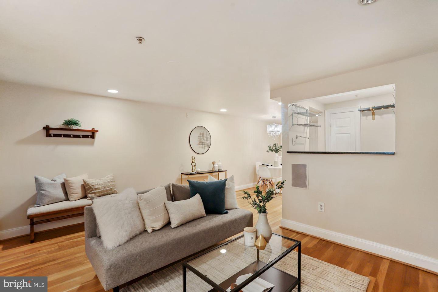1713 18TH ST NW #B, WASHINGTON, District Of Columbia 20009, 2 Bedrooms Bedrooms, ,1 BathroomBathrooms,Residential,For sale,1713 18TH ST NW #B,DCDC2217372 MLS # DCDC2217372