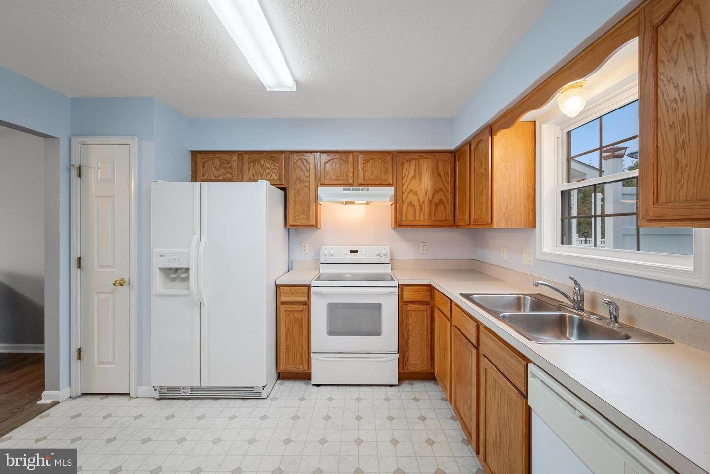 290 GREEN ST, WINCHESTER, Virginia 22601, 4 Bedrooms Bedrooms, ,3 BathroomsBathrooms,Residential,For sale,290 GREEN ST,VAWI2008996 MLS # VAWI2008996