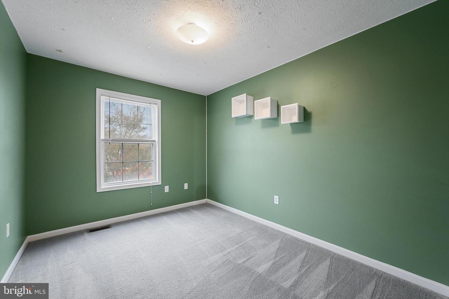 290 GREEN ST, WINCHESTER, Virginia 22601, 4 Bedrooms Bedrooms, ,3 BathroomsBathrooms,Residential,For sale,290 GREEN ST,VAWI2008996 MLS # VAWI2008996