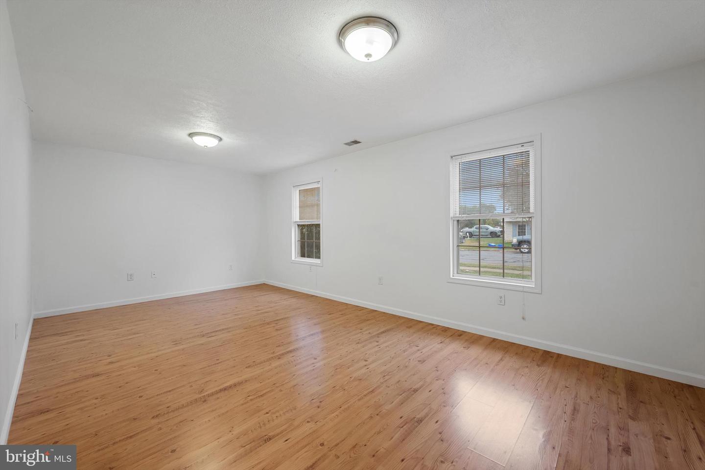 290 GREEN ST, WINCHESTER, Virginia 22601, 4 Bedrooms Bedrooms, ,3 BathroomsBathrooms,Residential,For sale,290 GREEN ST,VAWI2008996 MLS # VAWI2008996