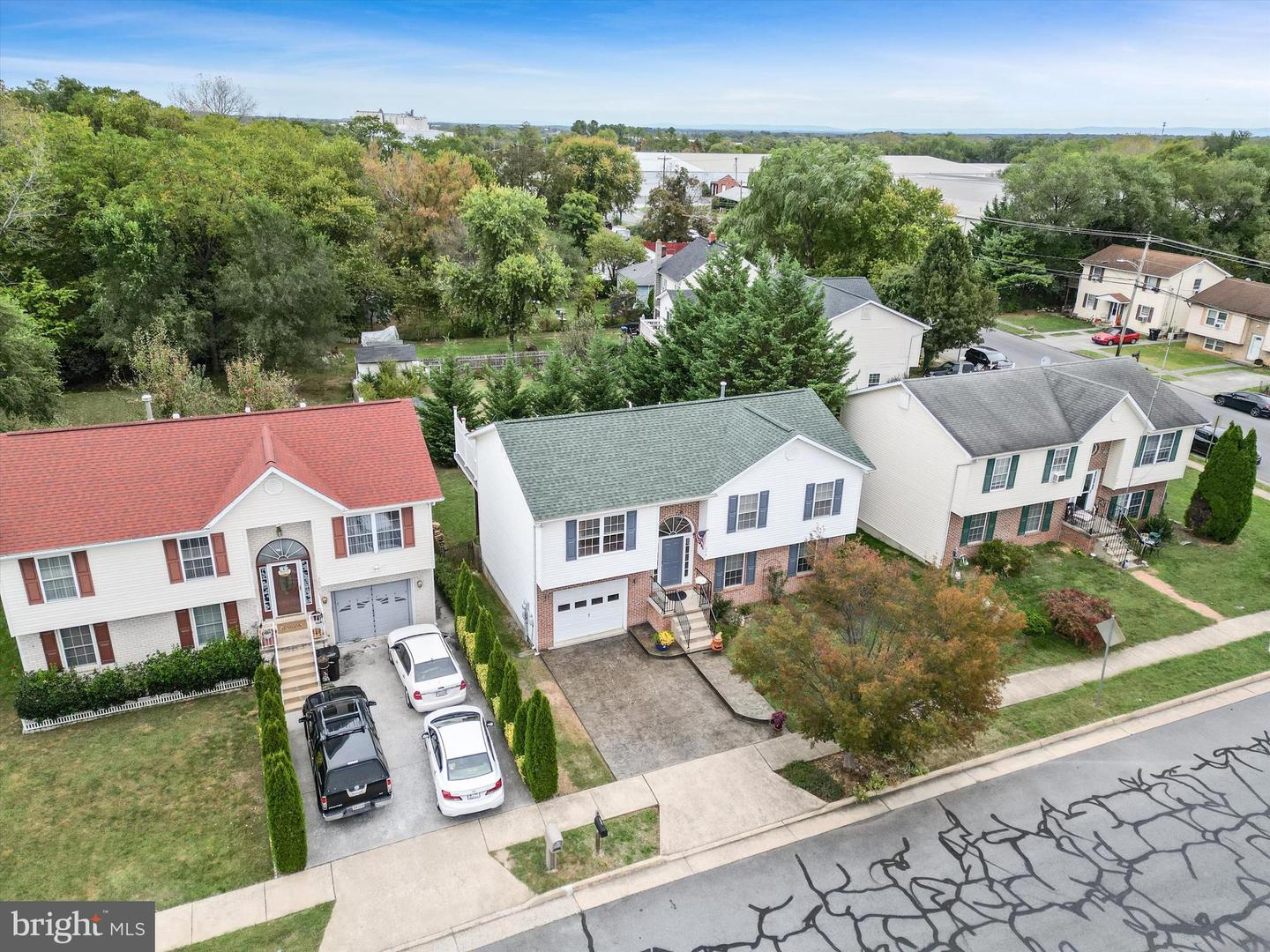 290 GREEN ST, WINCHESTER, Virginia 22601, 4 Bedrooms Bedrooms, ,3 BathroomsBathrooms,Residential,For sale,290 GREEN ST,VAWI2008996 MLS # VAWI2008996