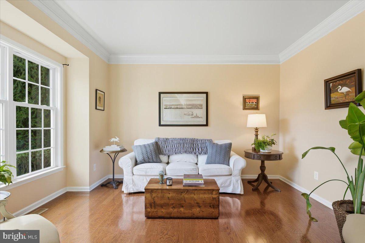 42276 MAGISTRATE CT, CHANTILLY, Virginia 20152, 4 Bedrooms Bedrooms, ,3 BathroomsBathrooms,Residential,For sale,42276 MAGISTRATE CT,VALO2105762 MLS # VALO2105762