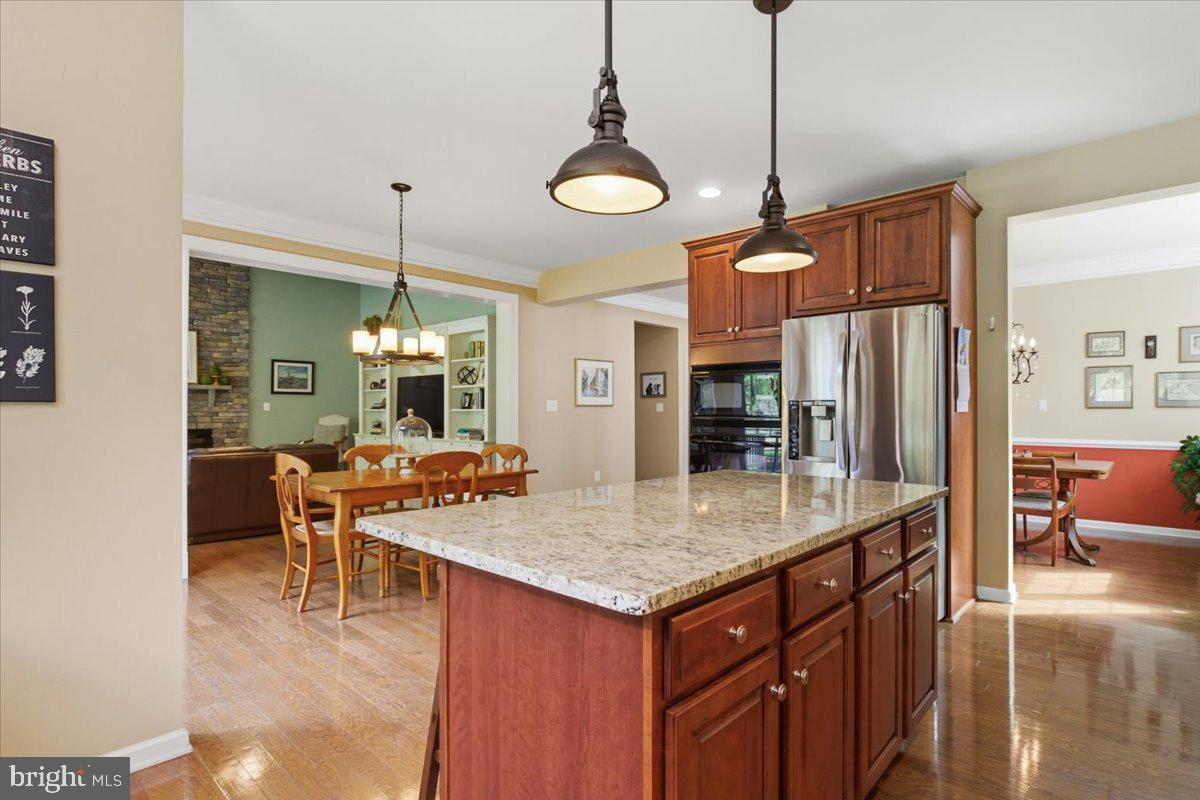 42276 MAGISTRATE CT, CHANTILLY, Virginia 20152, 4 Bedrooms Bedrooms, ,3 BathroomsBathrooms,Residential,For sale,42276 MAGISTRATE CT,VALO2105762 MLS # VALO2105762
