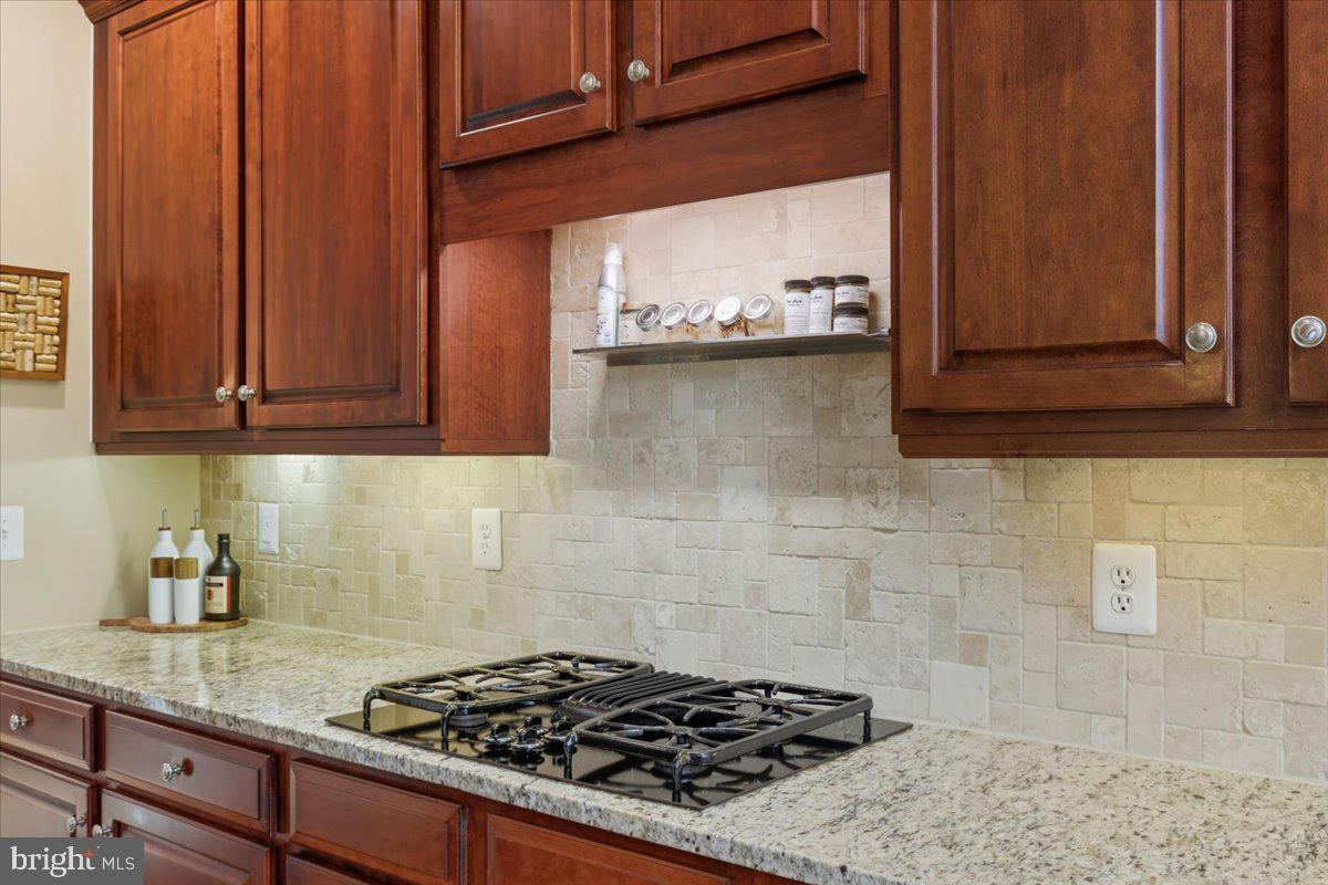 42276 MAGISTRATE CT, CHANTILLY, Virginia 20152, 4 Bedrooms Bedrooms, ,3 BathroomsBathrooms,Residential,For sale,42276 MAGISTRATE CT,VALO2105762 MLS # VALO2105762