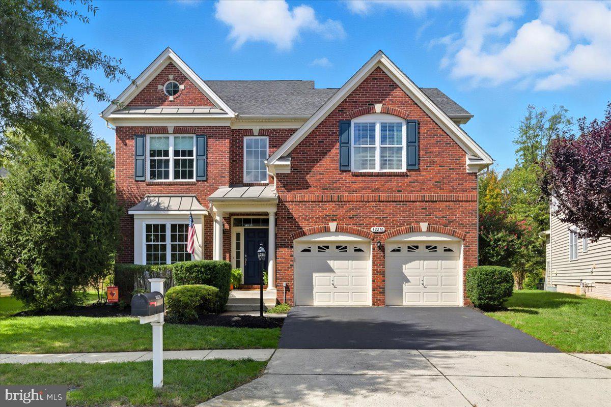 42276 MAGISTRATE CT, CHANTILLY, Virginia 20152, 4 Bedrooms Bedrooms, ,3 BathroomsBathrooms,Residential,For sale,42276 MAGISTRATE CT,VALO2105762 MLS # VALO2105762