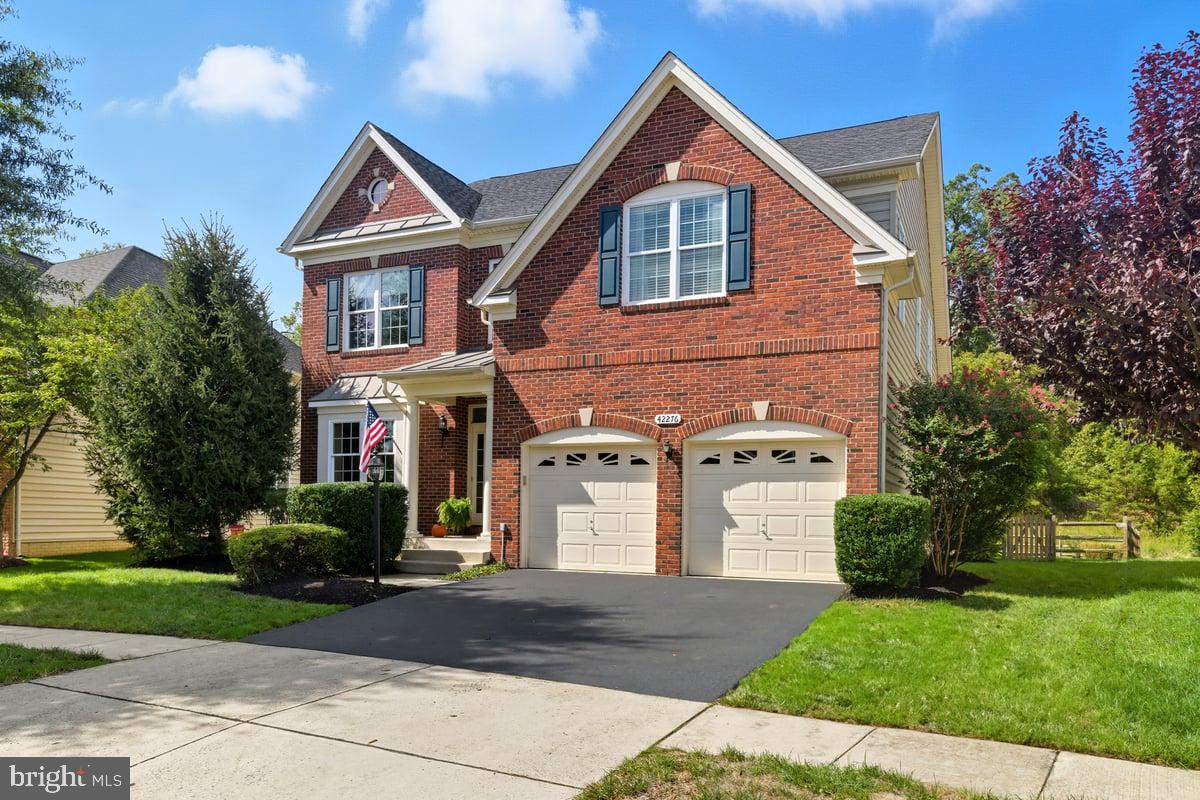 42276 MAGISTRATE CT, CHANTILLY, Virginia 20152, 4 Bedrooms Bedrooms, ,3 BathroomsBathrooms,Residential,For sale,42276 MAGISTRATE CT,VALO2105762 MLS # VALO2105762