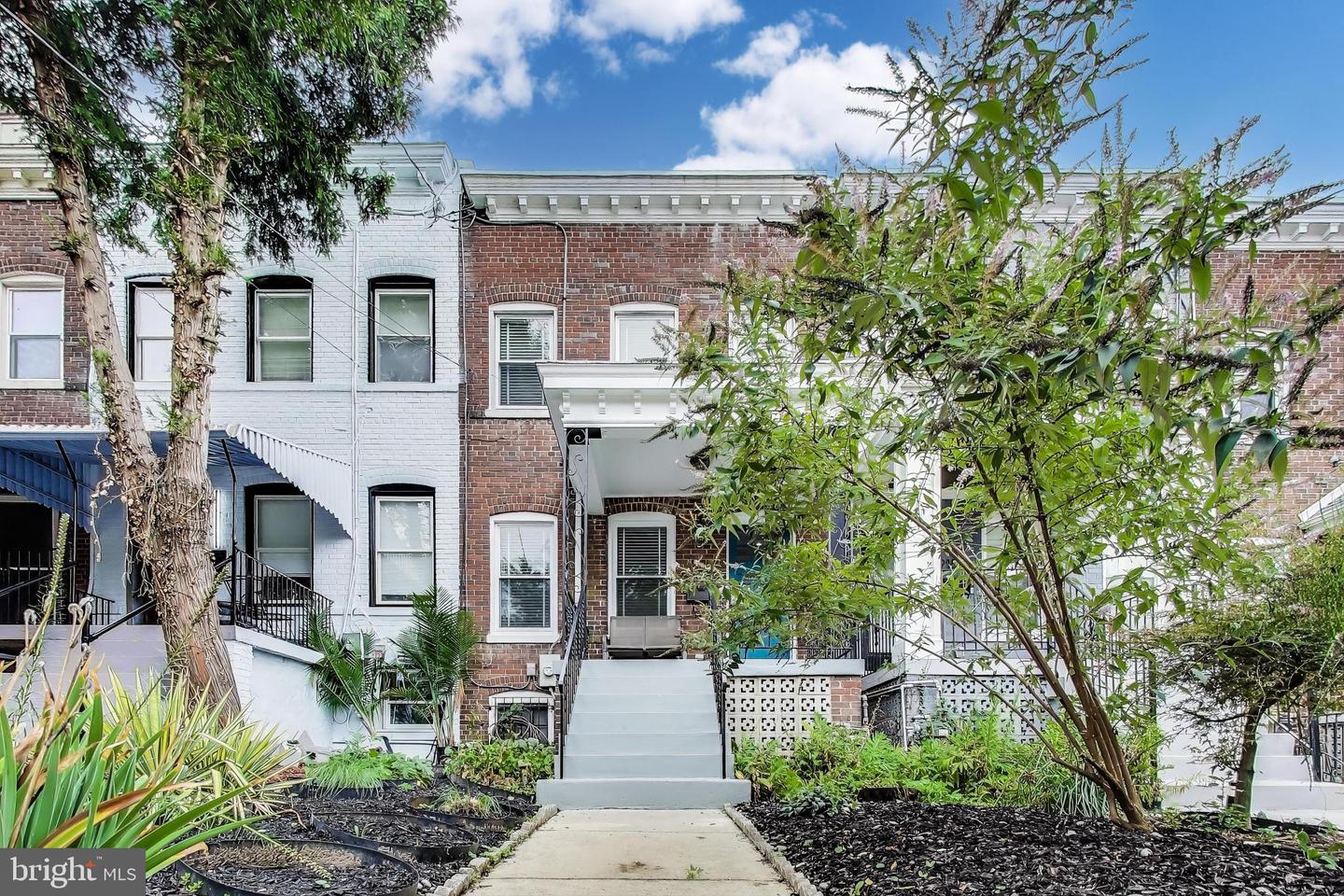 917 HAMLIN ST NE, WASHINGTON, District Of Columbia 20017, 3 Bedrooms Bedrooms, ,2 BathroomsBathrooms,Residential,For sale,917 HAMLIN ST NE,DCDC2220412 MLS # DCDC2220412