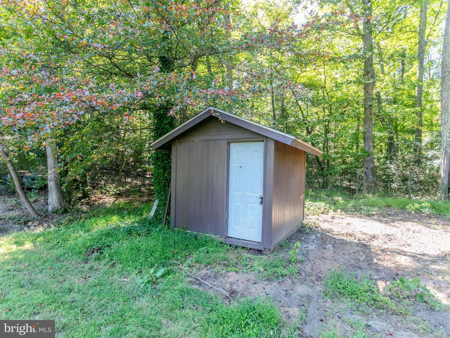 13290 KINGS HWY, KING GEORGE, Virginia 22485, 3 Bedrooms Bedrooms, ,2 BathroomsBathrooms,Residential,For sale,13290 KINGS HWY,VAKG2006970 MLS # VAKG2006970