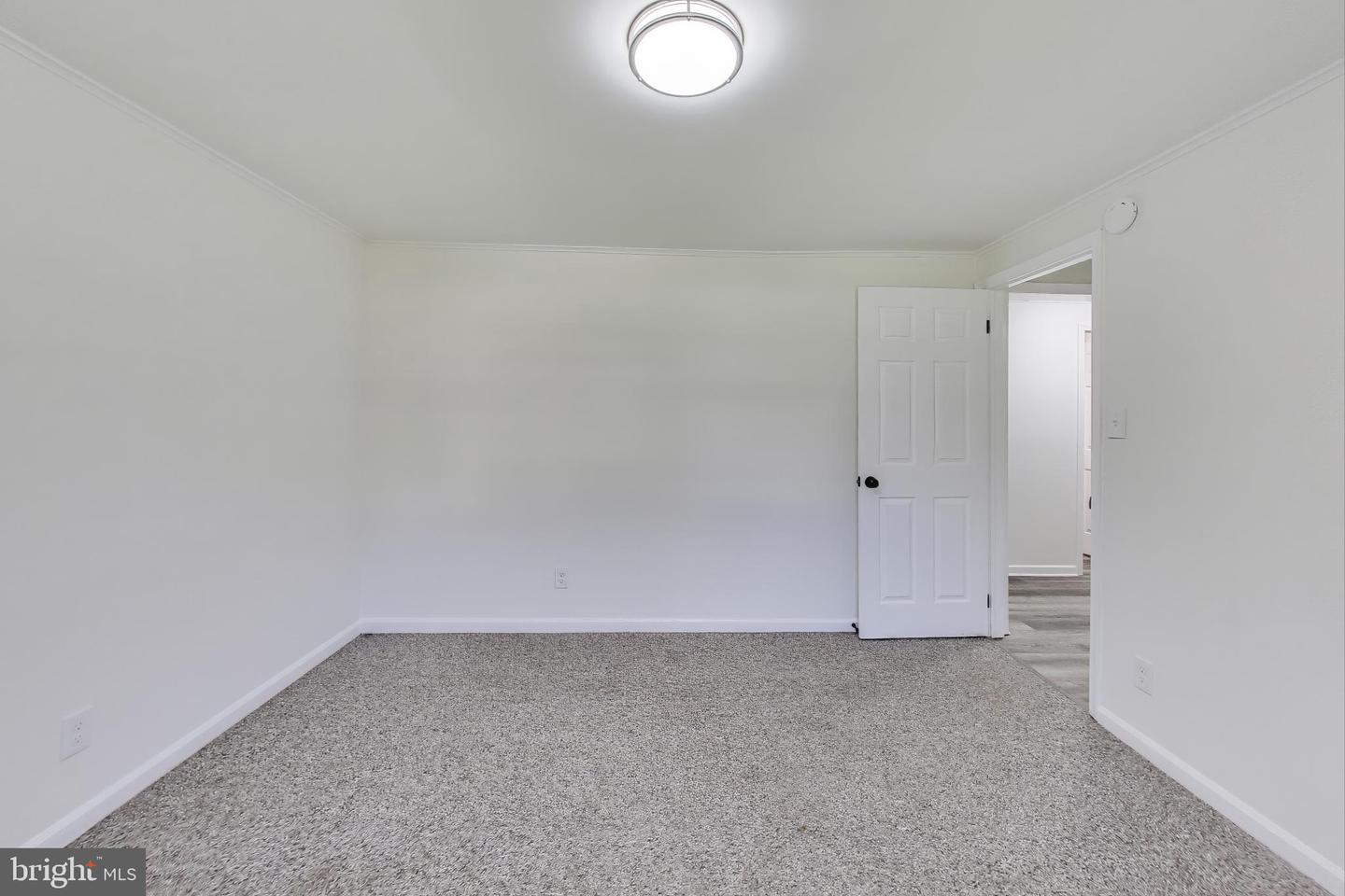 18905 RED OAK LN, TRIANGLE, Virginia 22172, 5 Bedrooms Bedrooms, ,3 BathroomsBathrooms,Residential,For sale,18905 RED OAK LN,VAPW2103430 MLS # VAPW2103430