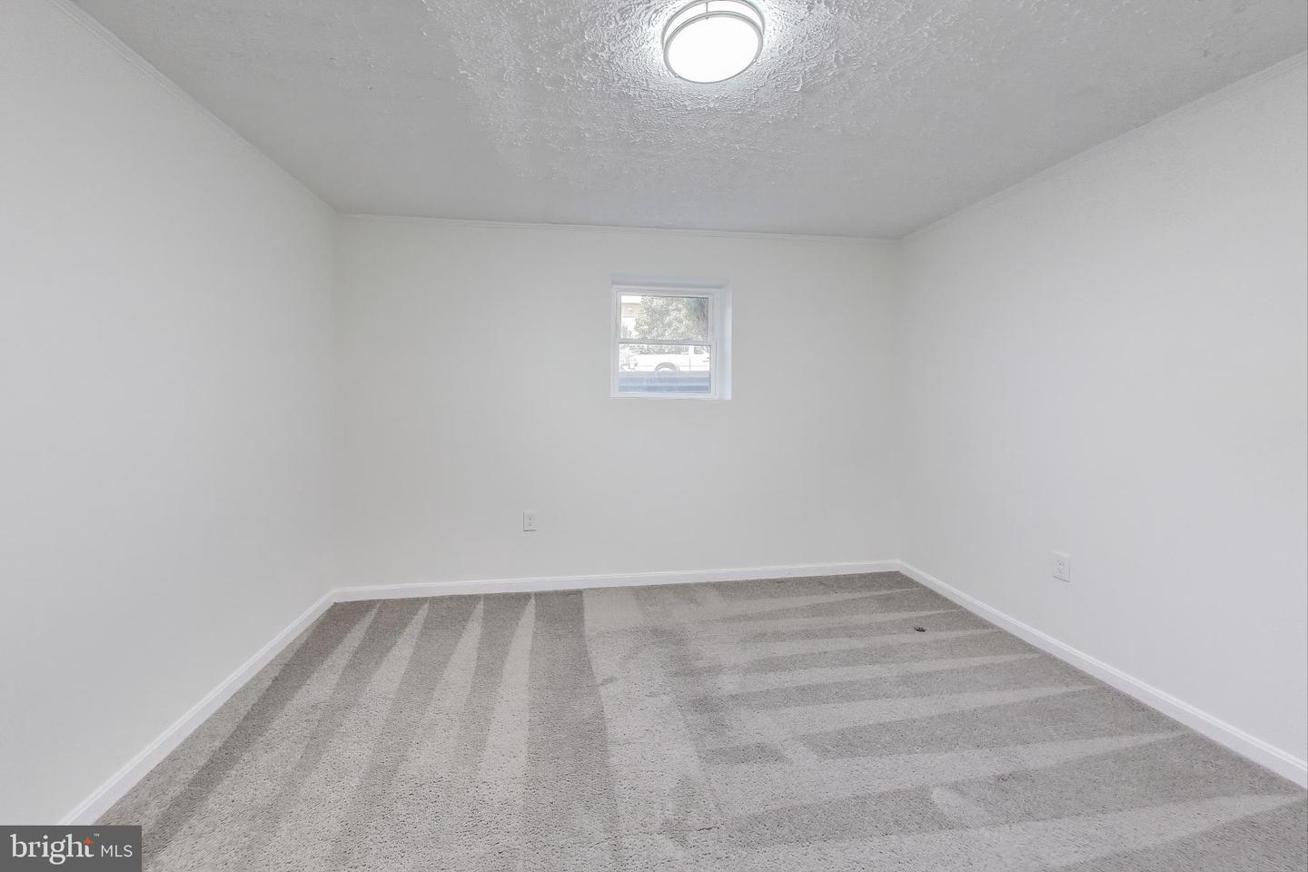 18905 RED OAK LN, TRIANGLE, Virginia 22172, 5 Bedrooms Bedrooms, ,3 BathroomsBathrooms,Residential,For sale,18905 RED OAK LN,VAPW2103430 MLS # VAPW2103430