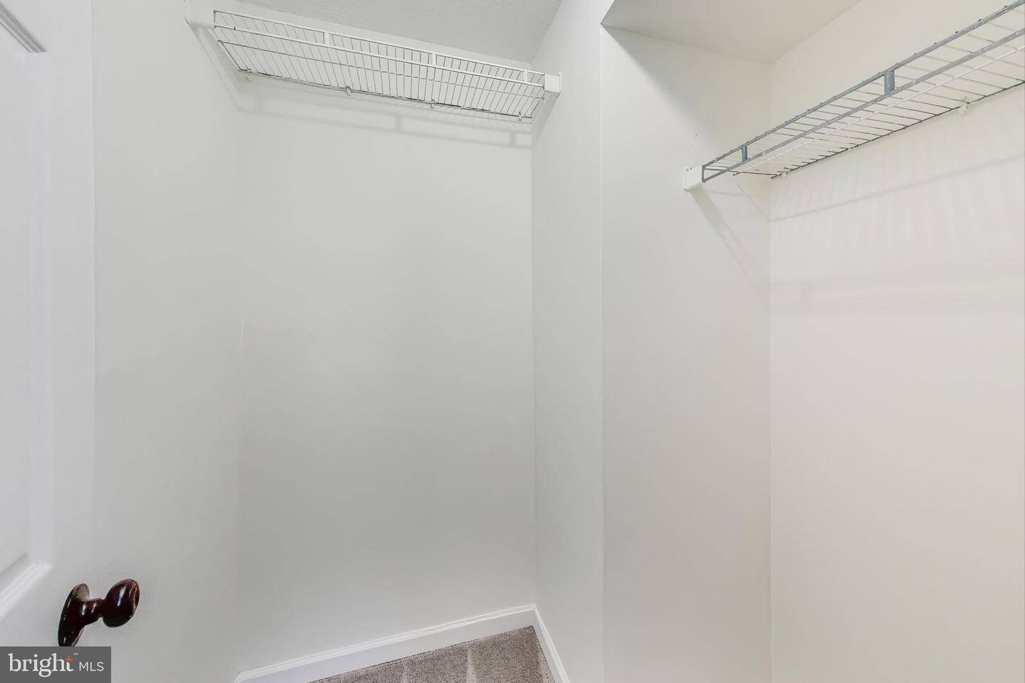 18905 RED OAK LN, TRIANGLE, Virginia 22172, 5 Bedrooms Bedrooms, ,3 BathroomsBathrooms,Residential,For sale,18905 RED OAK LN,VAPW2103430 MLS # VAPW2103430