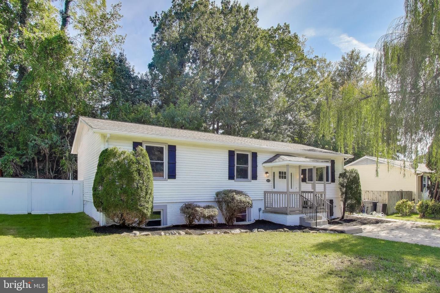 18905 RED OAK LN, TRIANGLE, Virginia 22172, 5 Bedrooms Bedrooms, ,3 BathroomsBathrooms,Residential,For sale,18905 RED OAK LN,VAPW2103430 MLS # VAPW2103430