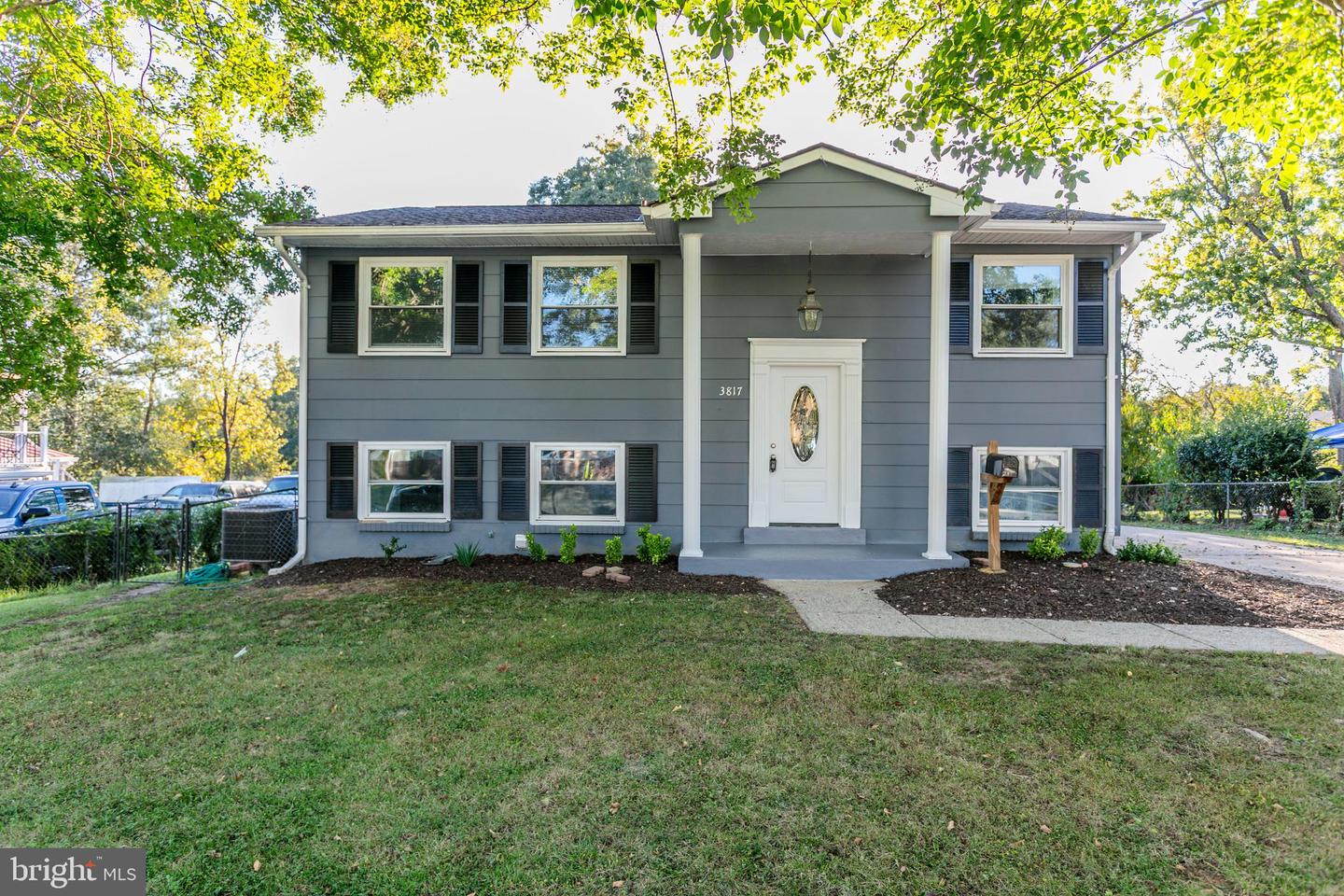3817 CLAREMONT LN, DALE CITY, Virginia 22193, 4 Bedrooms Bedrooms, 7 Rooms Rooms,2 BathroomsBathrooms,Residential,For sale,3817 CLAREMONT LN,VAPW2103750 MLS # VAPW2103750
