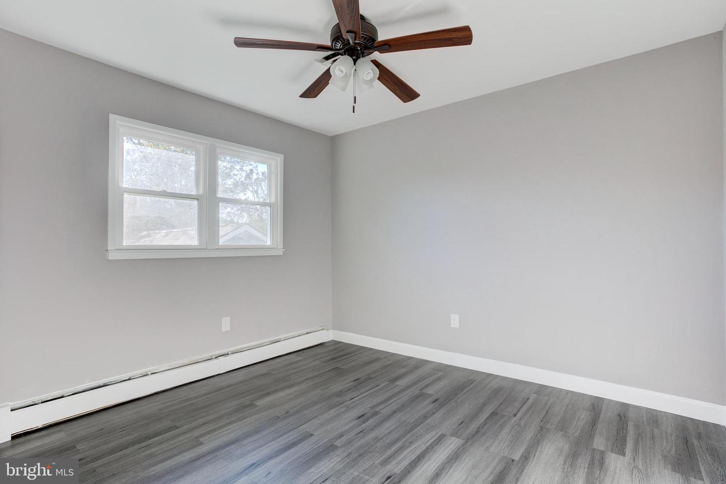 3817 CLAREMONT LN, DALE CITY, Virginia 22193, 4 Bedrooms Bedrooms, 7 Rooms Rooms,2 BathroomsBathrooms,Residential,For sale,3817 CLAREMONT LN,VAPW2103750 MLS # VAPW2103750