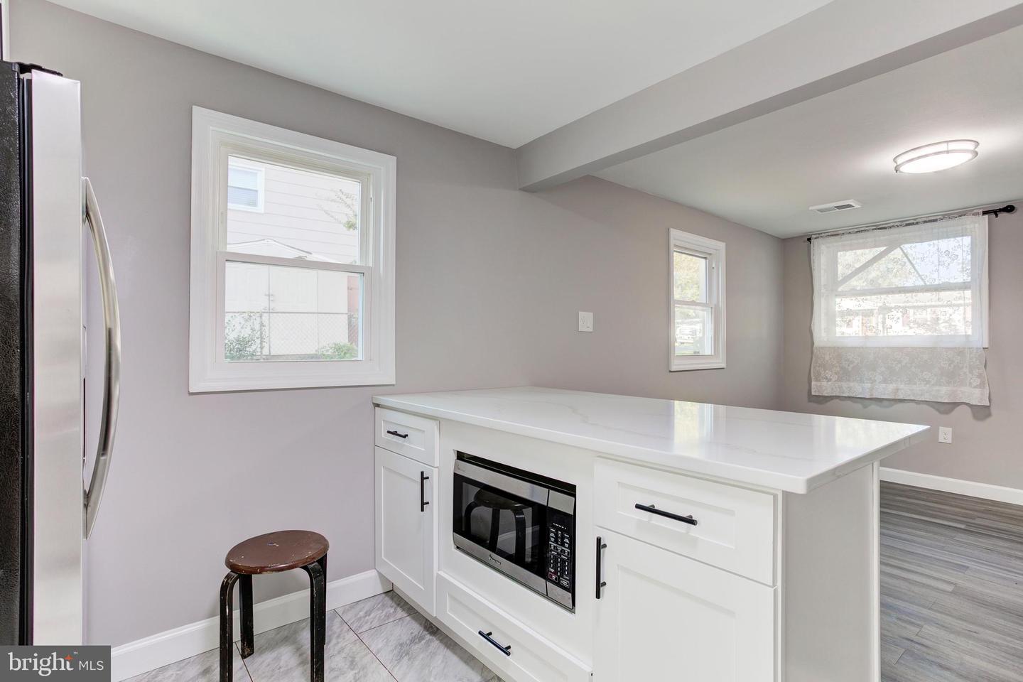 3817 CLAREMONT LN, DALE CITY, Virginia 22193, 4 Bedrooms Bedrooms, 7 Rooms Rooms,2 BathroomsBathrooms,Residential,For sale,3817 CLAREMONT LN,VAPW2103750 MLS # VAPW2103750