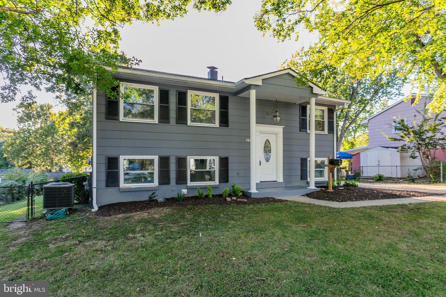 3817 CLAREMONT LN, DALE CITY, Virginia 22193, 4 Bedrooms Bedrooms, 7 Rooms Rooms,2 BathroomsBathrooms,Residential,For sale,3817 CLAREMONT LN,VAPW2103750 MLS # VAPW2103750