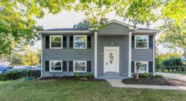 3817 CLAREMONT LN, DALE CITY, Virginia 22193, 4 Bedrooms Bedrooms, 7 Rooms Rooms,2 BathroomsBathrooms,Residential,For sale,3817 CLAREMONT LN,VAPW2103750 MLS # VAPW2103750
