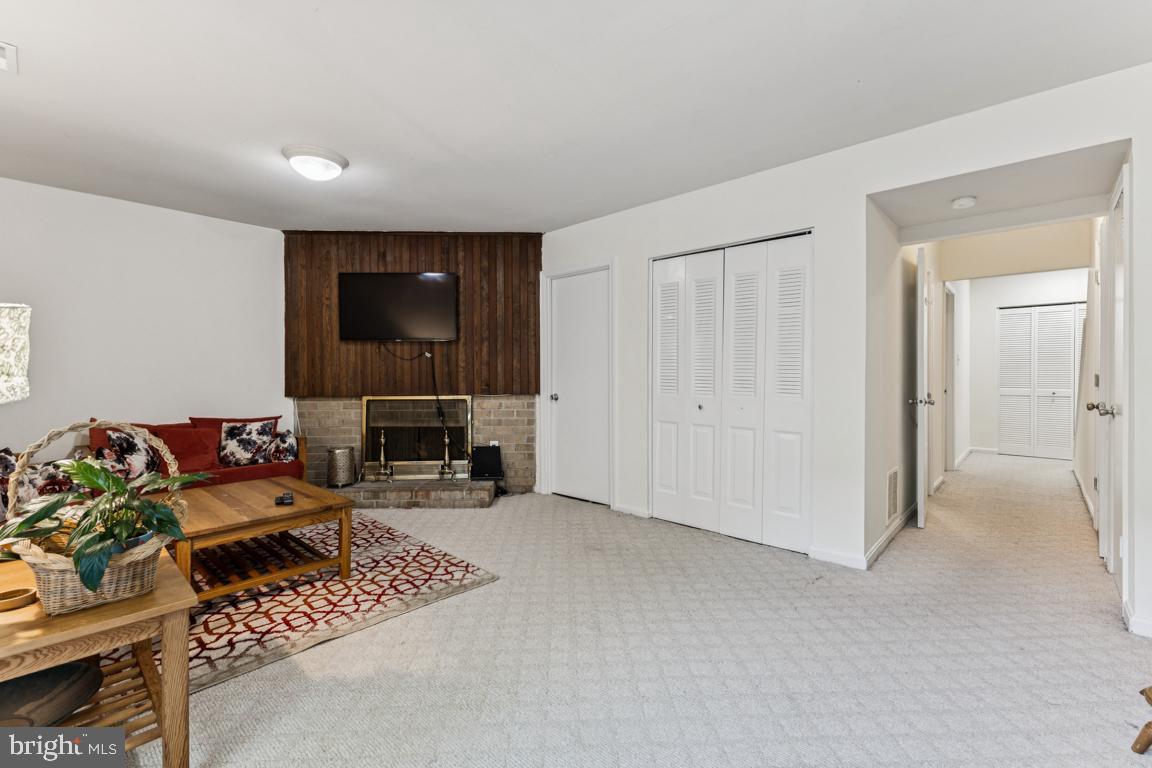 10255 BRADDOCK RD, FAIRFAX, Virginia 22032, 3 Bedrooms Bedrooms, ,2 BathroomsBathrooms,Residential,For sale,10255 BRADDOCK RD,VAFX2266302 MLS # VAFX2266302