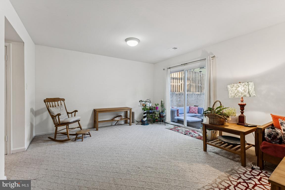 10255 BRADDOCK RD, FAIRFAX, Virginia 22032, 3 Bedrooms Bedrooms, ,2 BathroomsBathrooms,Residential,For sale,10255 BRADDOCK RD,VAFX2266302 MLS # VAFX2266302