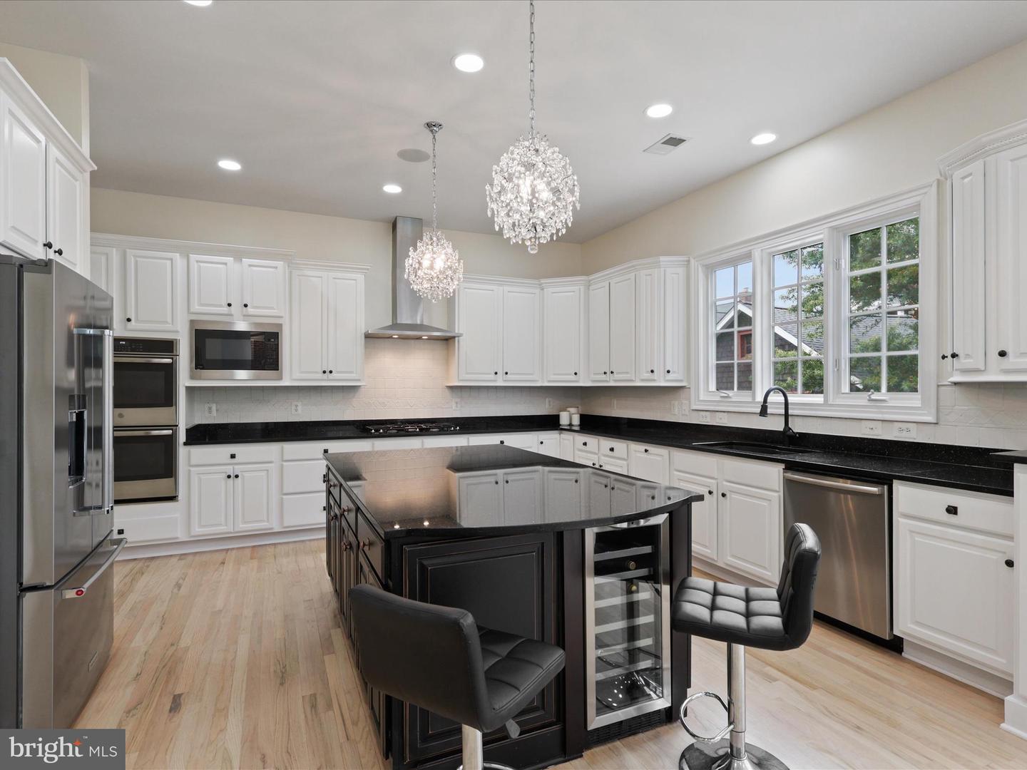 904 LOCUST ST, HERNDON, Virginia 20170, 4 Bedrooms Bedrooms, ,5 BathroomsBathrooms,Residential,For sale,904 LOCUST ST,VAFX2266444 MLS # VAFX2266444