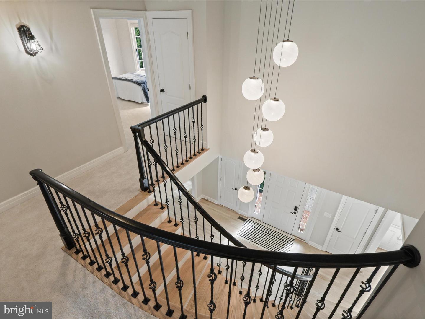 904 LOCUST ST, HERNDON, Virginia 20170, 4 Bedrooms Bedrooms, ,5 BathroomsBathrooms,Residential,For sale,904 LOCUST ST,VAFX2266444 MLS # VAFX2266444