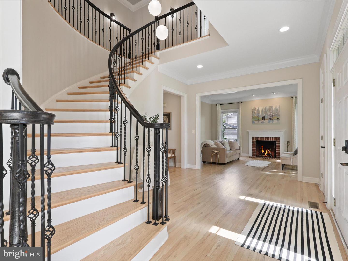 904 LOCUST ST, HERNDON, Virginia 20170, 4 Bedrooms Bedrooms, ,5 BathroomsBathrooms,Residential,For sale,904 LOCUST ST,VAFX2266444 MLS # VAFX2266444