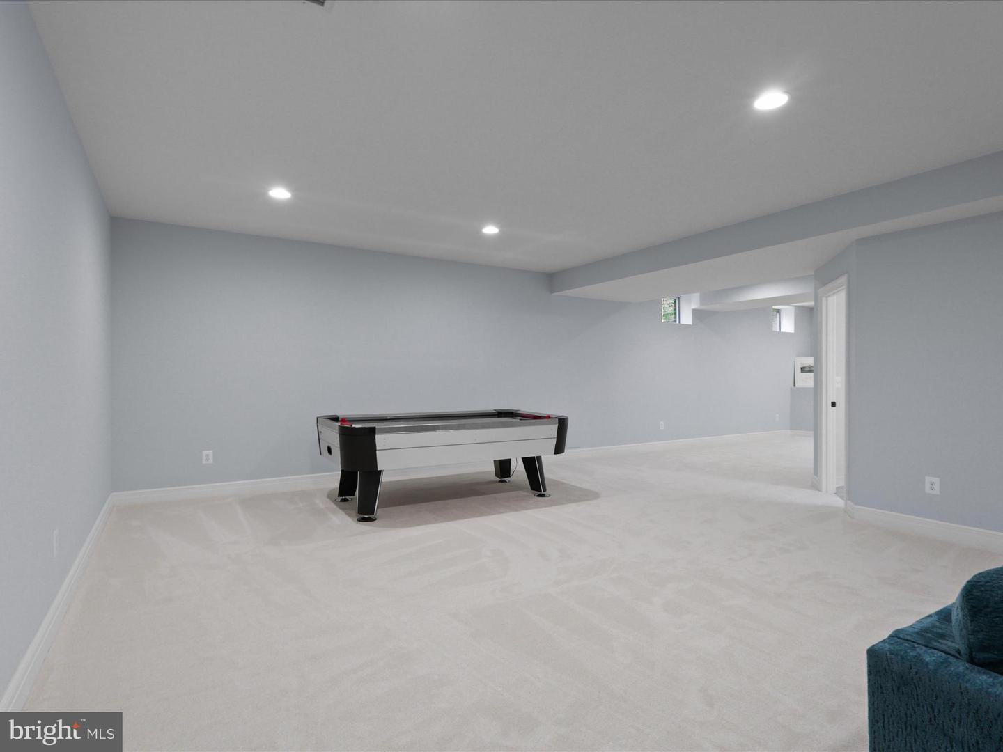 904 LOCUST ST, HERNDON, Virginia 20170, 4 Bedrooms Bedrooms, ,5 BathroomsBathrooms,Residential,For sale,904 LOCUST ST,VAFX2266444 MLS # VAFX2266444