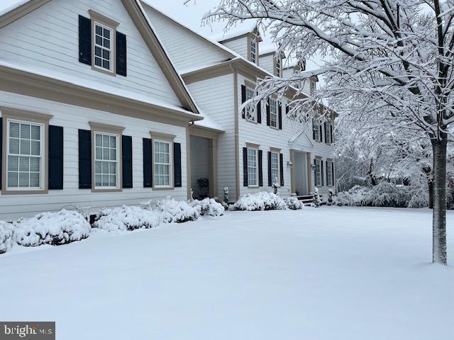 904 LOCUST ST, HERNDON, Virginia 20170, 4 Bedrooms Bedrooms, ,5 BathroomsBathrooms,Residential,For sale,904 LOCUST ST,VAFX2266444 MLS # VAFX2266444