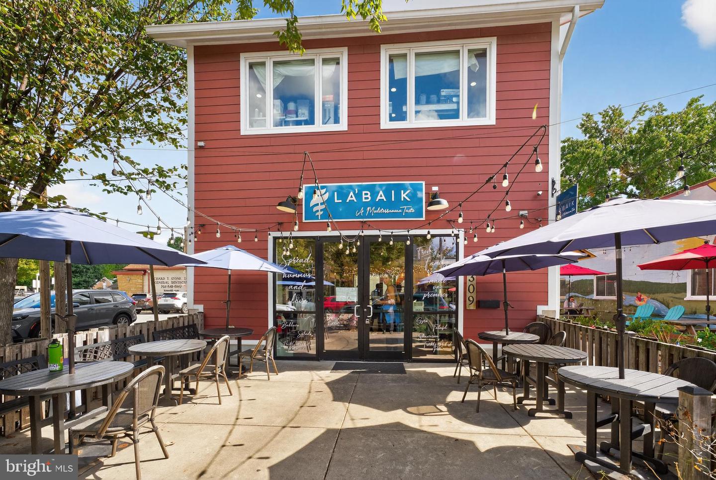 464 W GLEBE RD, ALEXANDRIA, Virginia 22305, 3 Bedrooms Bedrooms, ,3 BathroomsBathrooms,Residential,For sale,464 W GLEBE RD,VAAX2049636 MLS # VAAX2049636