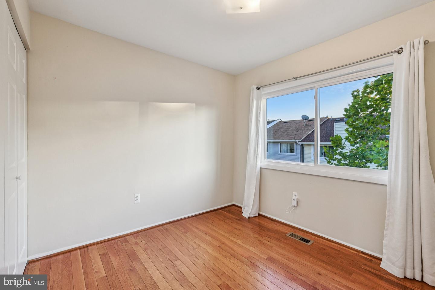 13306 PREUIT PL, HERNDON, Virginia 20170, 3 Bedrooms Bedrooms, ,2 BathroomsBathrooms,Residential,For sale,13306 PREUIT PL,VAFX2267316 MLS # VAFX2267316