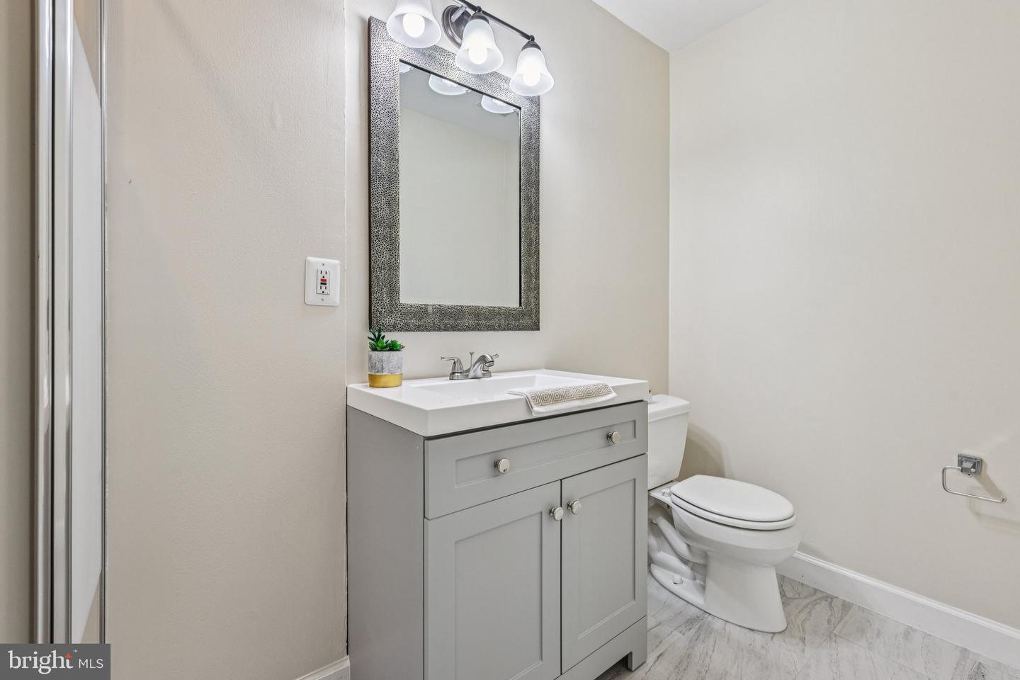 13306 PREUIT PL, HERNDON, Virginia 20170, 3 Bedrooms Bedrooms, ,2 BathroomsBathrooms,Residential,For sale,13306 PREUIT PL,VAFX2267316 MLS # VAFX2267316