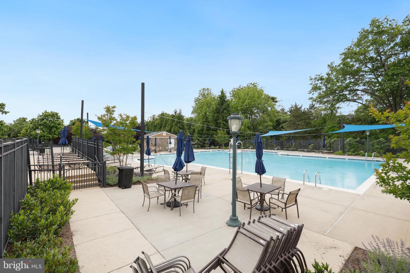 18441 LANIER ISLAND SQ, LEESBURG, Virginia 20176, 3 Bedrooms Bedrooms, ,4 BathroomsBathrooms,Residential,For sale,18441 LANIER ISLAND SQ,VALO2106880 MLS # VALO2106880