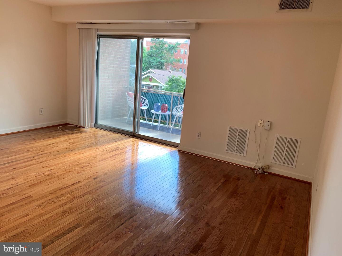 1931 N CLEVELAND ST #505, ARLINGTON, Virginia 22201, ,1 BathroomBathrooms,Residential,For sale,1931 N CLEVELAND ST #505,VAAR2063726 MLS # VAAR2063726
