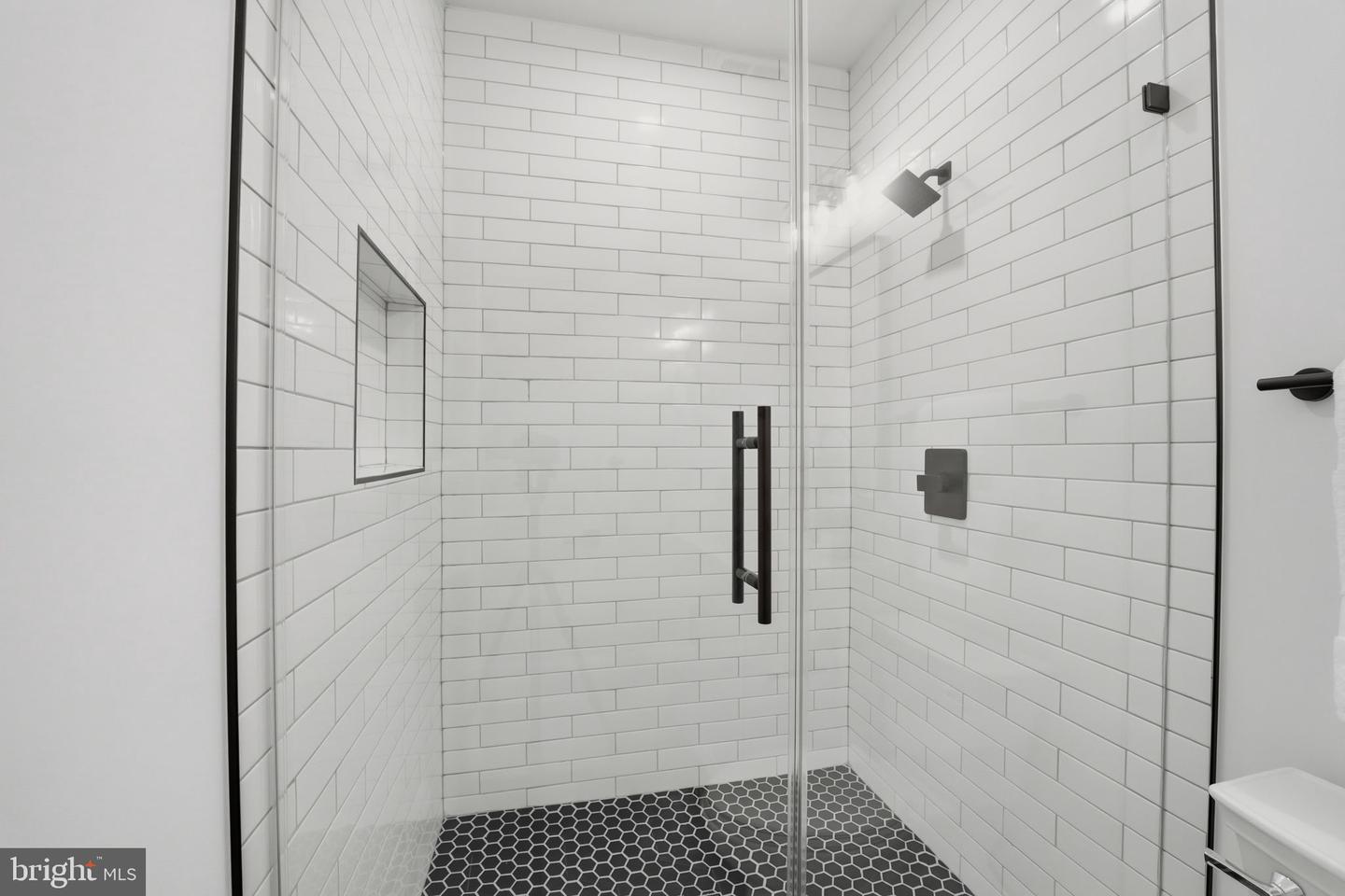 3218 BLUNDELL RD, FALLS CHURCH, Virginia 22042, 6 Bedrooms Bedrooms, ,5 BathroomsBathrooms,Residential,For sale,3218 BLUNDELL RD,VAFX2267528 MLS # VAFX2267528