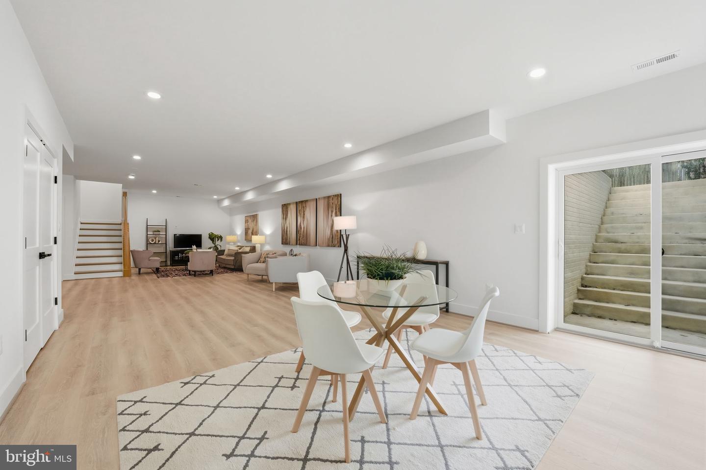 3218 BLUNDELL RD, FALLS CHURCH, Virginia 22042, 6 Bedrooms Bedrooms, ,5 BathroomsBathrooms,Residential,For sale,3218 BLUNDELL RD,VAFX2267528 MLS # VAFX2267528