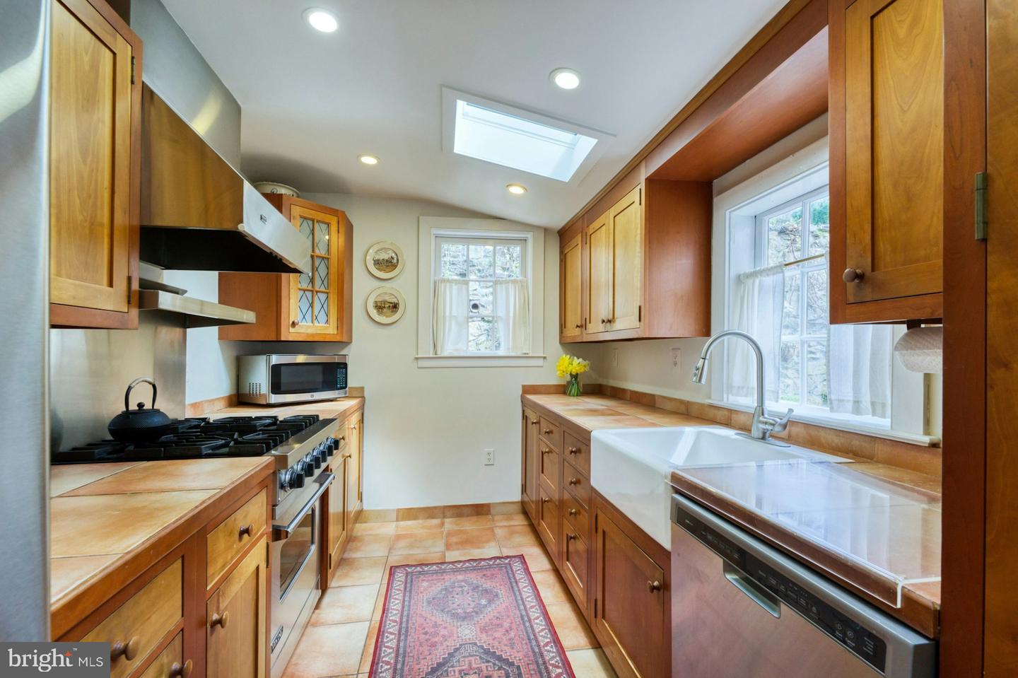 40162 MAIN ST, WATERFORD, Virginia 20197, 4 Bedrooms Bedrooms, ,3 BathroomsBathrooms,Residential,For sale,40162 MAIN ST,VALO2107012 MLS # VALO2107012