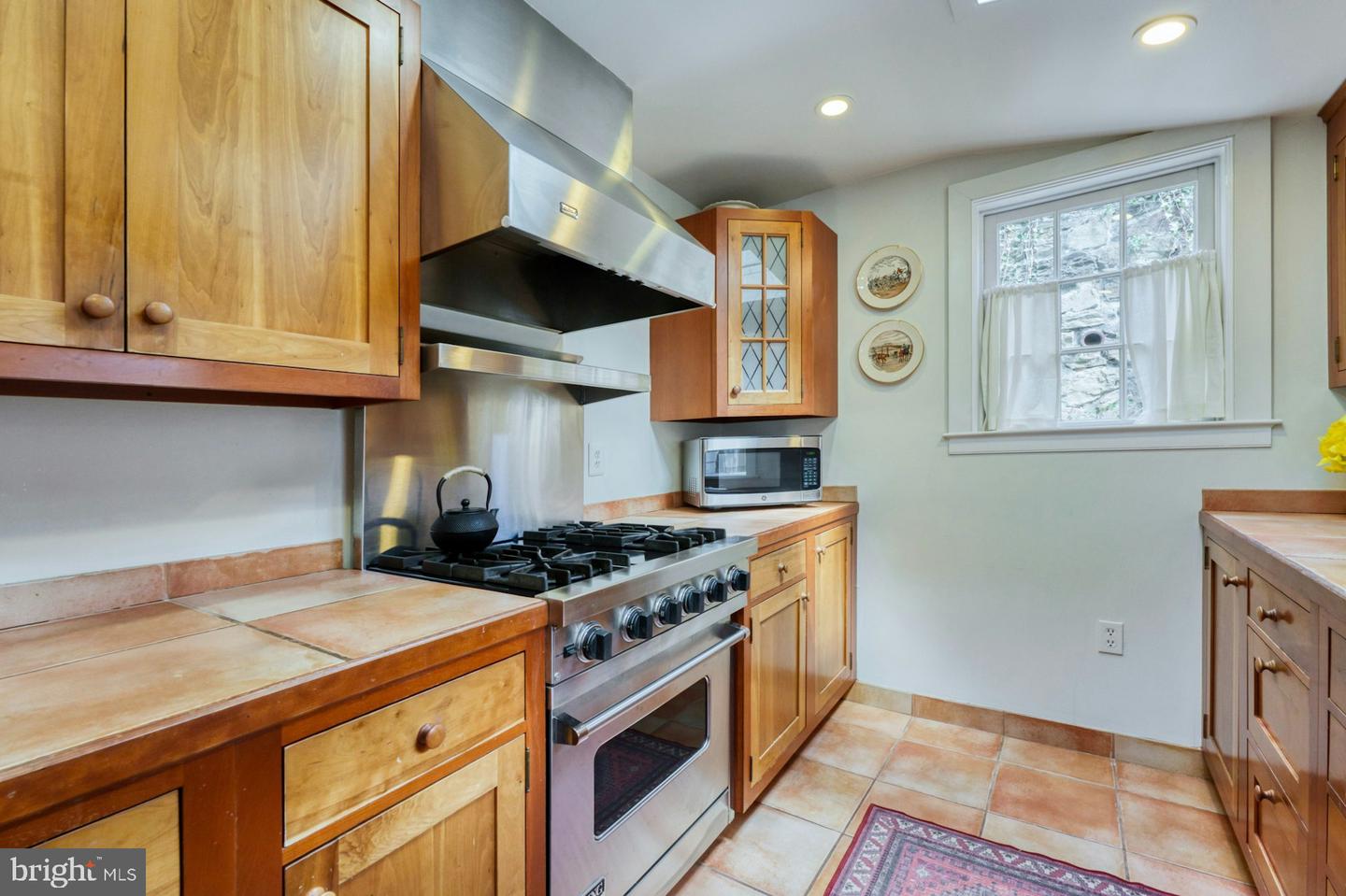 40162 MAIN ST, WATERFORD, Virginia 20197, 4 Bedrooms Bedrooms, ,3 BathroomsBathrooms,Residential,For sale,40162 MAIN ST,VALO2107012 MLS # VALO2107012