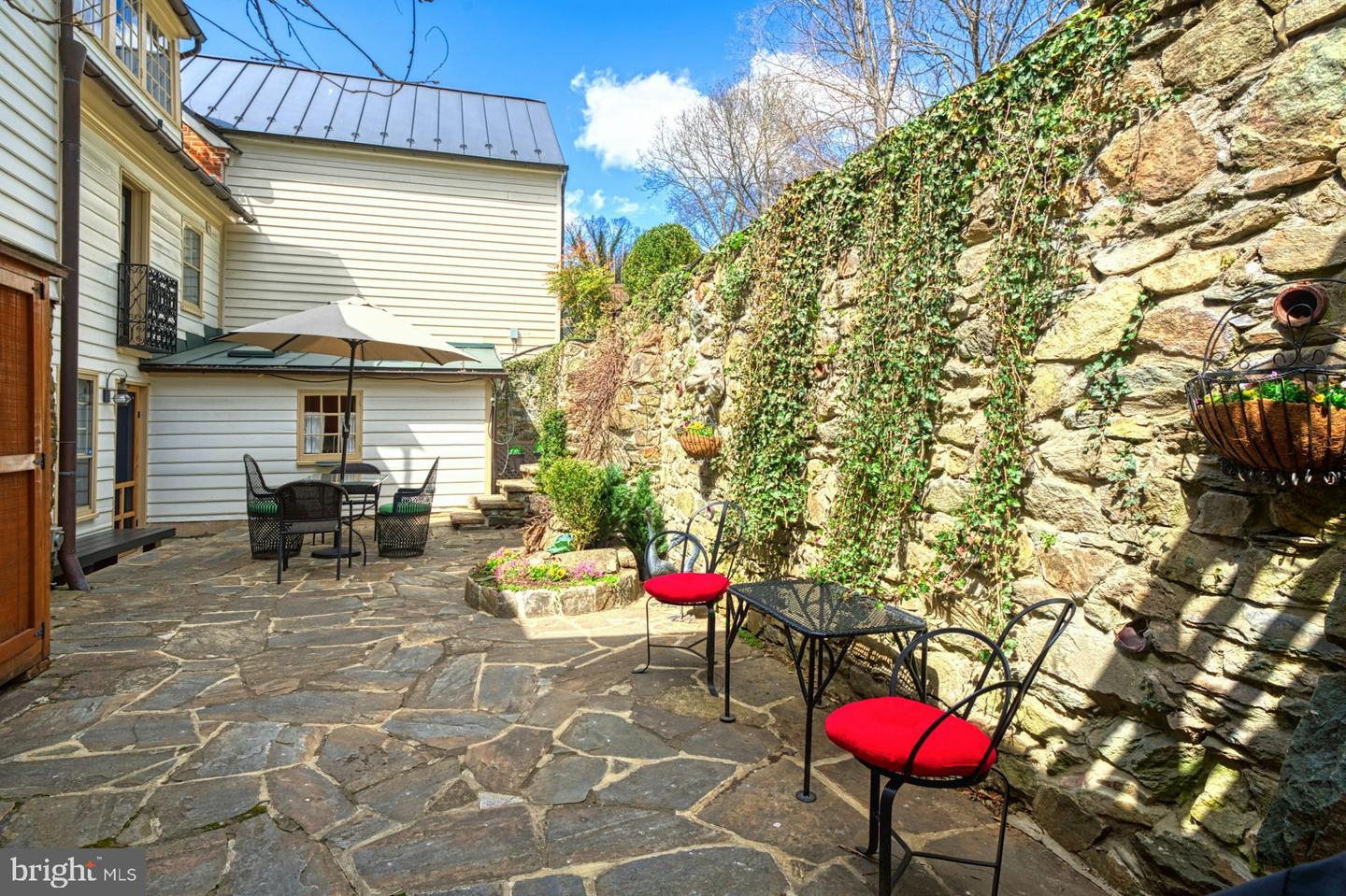 40162 MAIN ST, WATERFORD, Virginia 20197, 4 Bedrooms Bedrooms, ,3 BathroomsBathrooms,Residential,For sale,40162 MAIN ST,VALO2107012 MLS # VALO2107012
