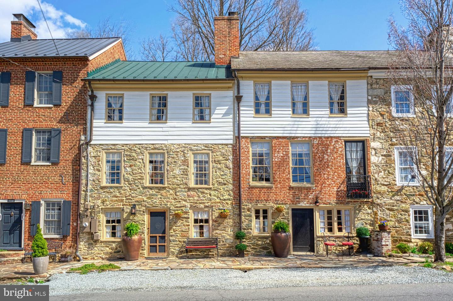 40162 MAIN ST, WATERFORD, Virginia 20197, 4 Bedrooms Bedrooms, ,3 BathroomsBathrooms,Residential,For sale,40162 MAIN ST,VALO2107012 MLS # VALO2107012