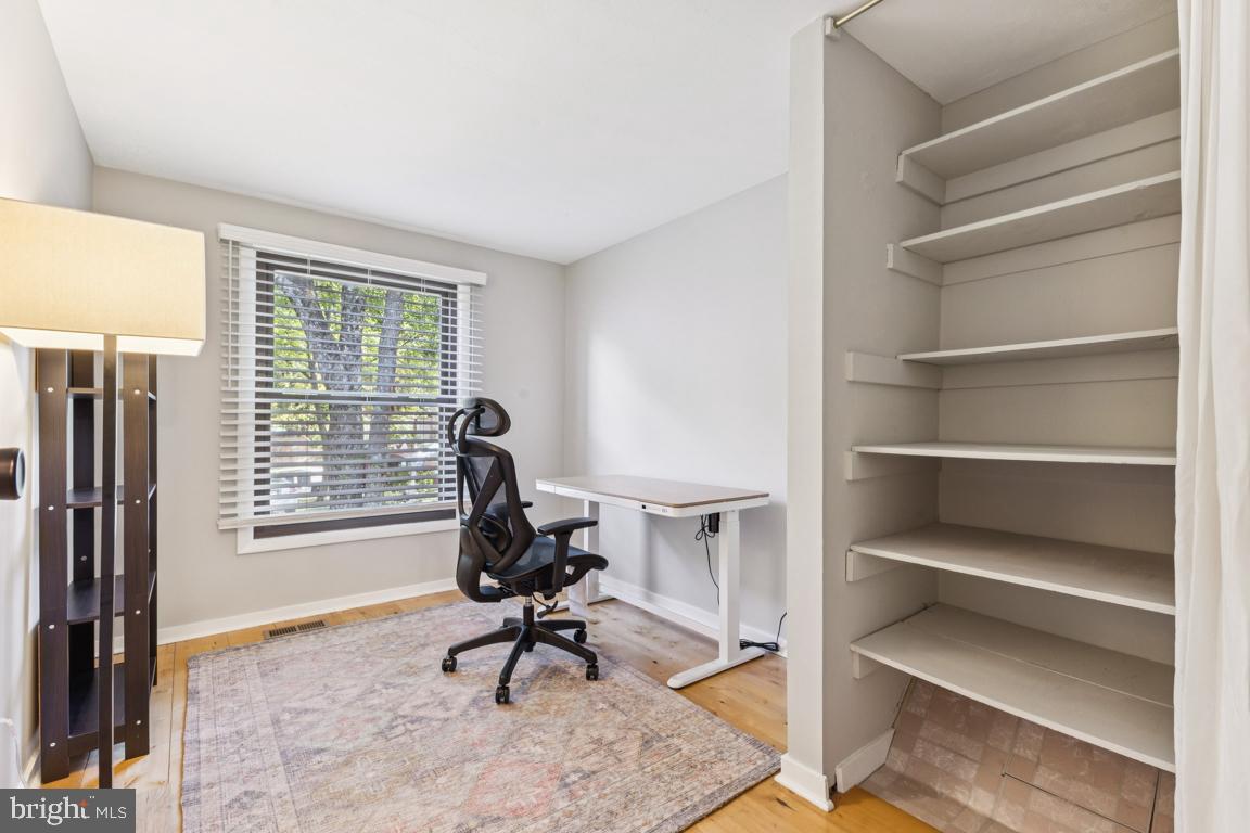 2269 MARGINELLA DR, RESTON, Virginia 20191, 3 Bedrooms Bedrooms, ,2 BathroomsBathrooms,Residential,For sale,2269 MARGINELLA DR,VAFX2267704 MLS # VAFX2267704