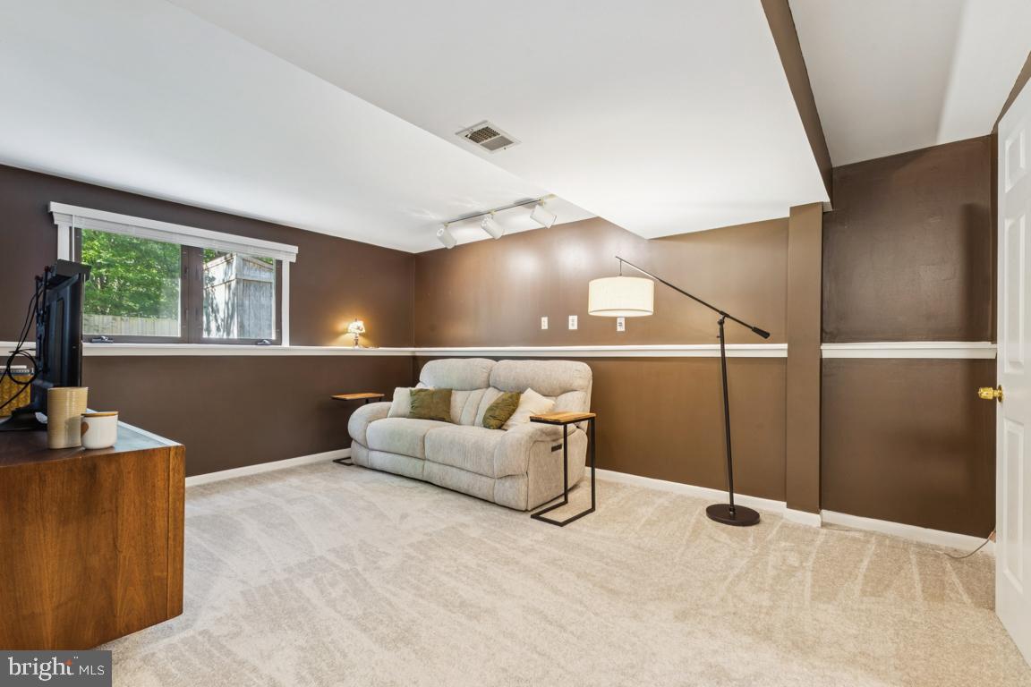2269 MARGINELLA DR, RESTON, Virginia 20191, 3 Bedrooms Bedrooms, ,2 BathroomsBathrooms,Residential,For sale,2269 MARGINELLA DR,VAFX2267704 MLS # VAFX2267704
