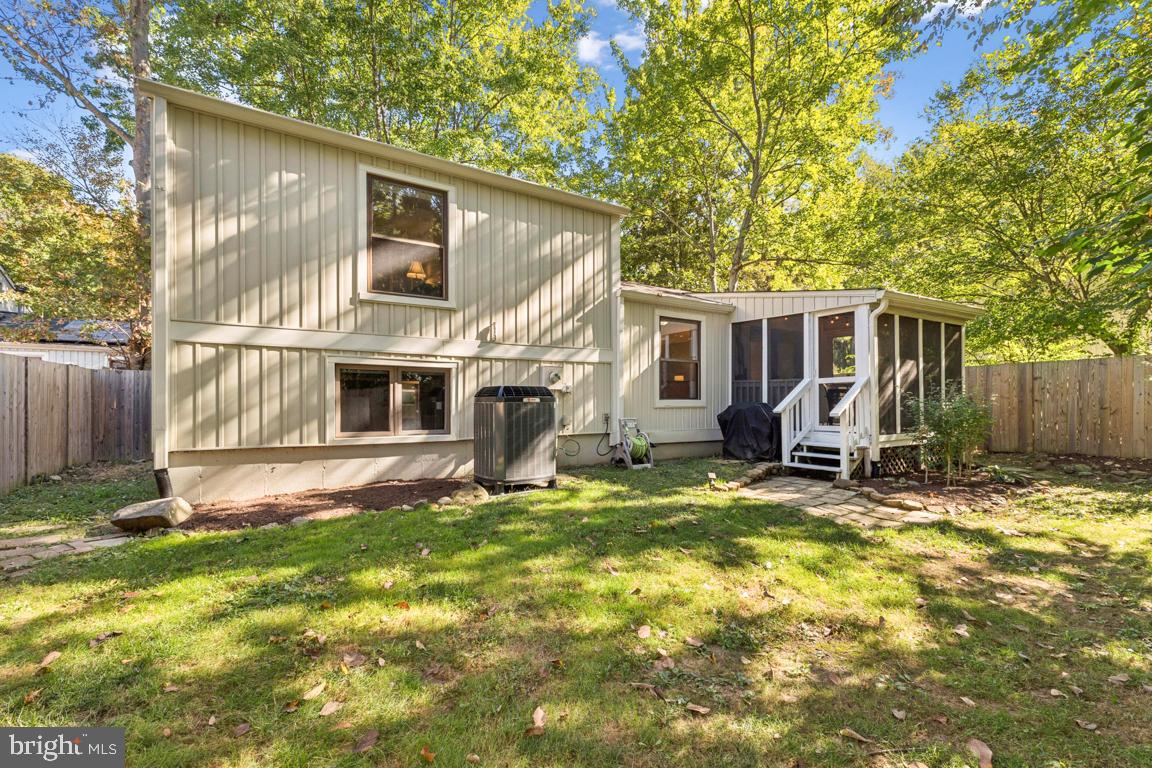 2269 MARGINELLA DR, RESTON, Virginia 20191, 3 Bedrooms Bedrooms, ,2 BathroomsBathrooms,Residential,For sale,2269 MARGINELLA DR,VAFX2267704 MLS # VAFX2267704