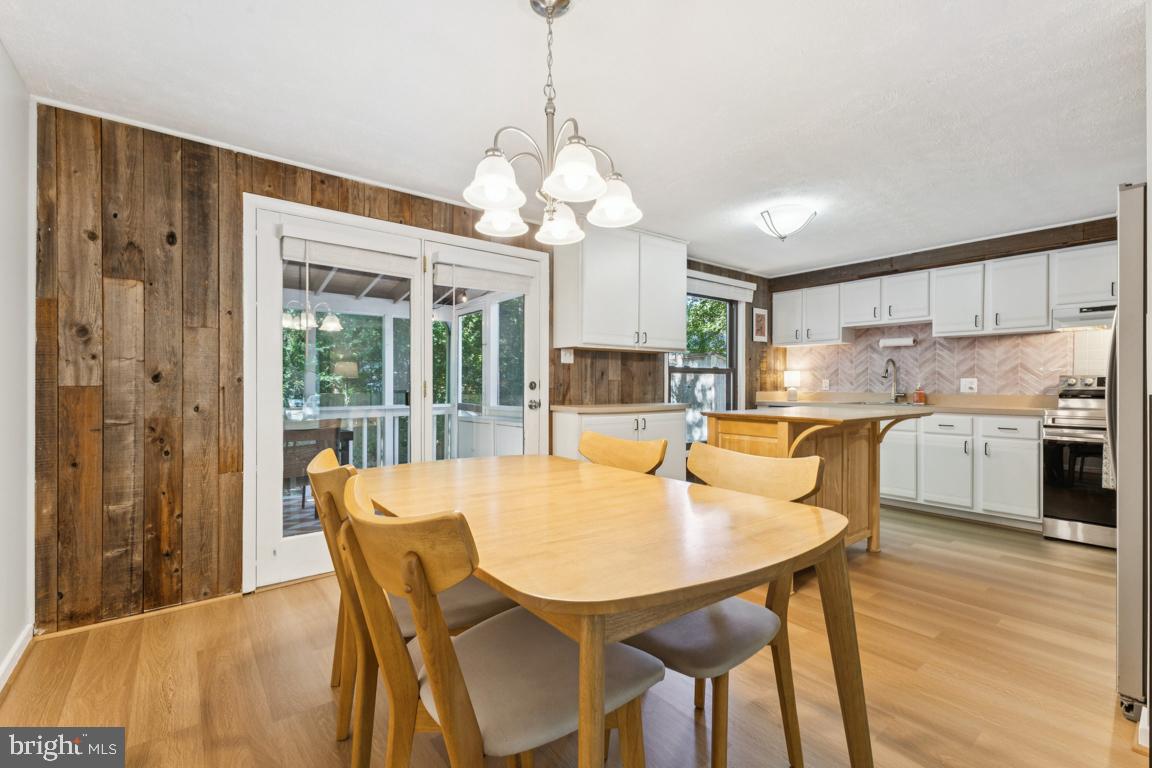 2269 MARGINELLA DR, RESTON, Virginia 20191, 3 Bedrooms Bedrooms, ,2 BathroomsBathrooms,Residential,For sale,2269 MARGINELLA DR,VAFX2267704 MLS # VAFX2267704