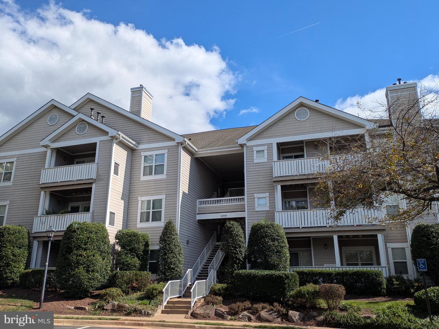 14304 ROSY LN #25, CENTREVILLE, Virginia 20121, 2 Bedrooms Bedrooms, ,2 BathroomsBathrooms,Residential,For sale,14304 ROSY LN #25,VAFX2267808 MLS # VAFX2267808