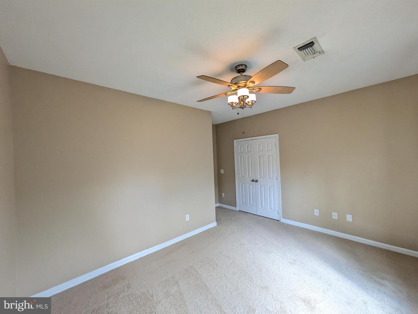 14304 ROSY LN #25, CENTREVILLE, Virginia 20121, 2 Bedrooms Bedrooms, ,2 BathroomsBathrooms,Residential,For sale,14304 ROSY LN #25,VAFX2267808 MLS # VAFX2267808