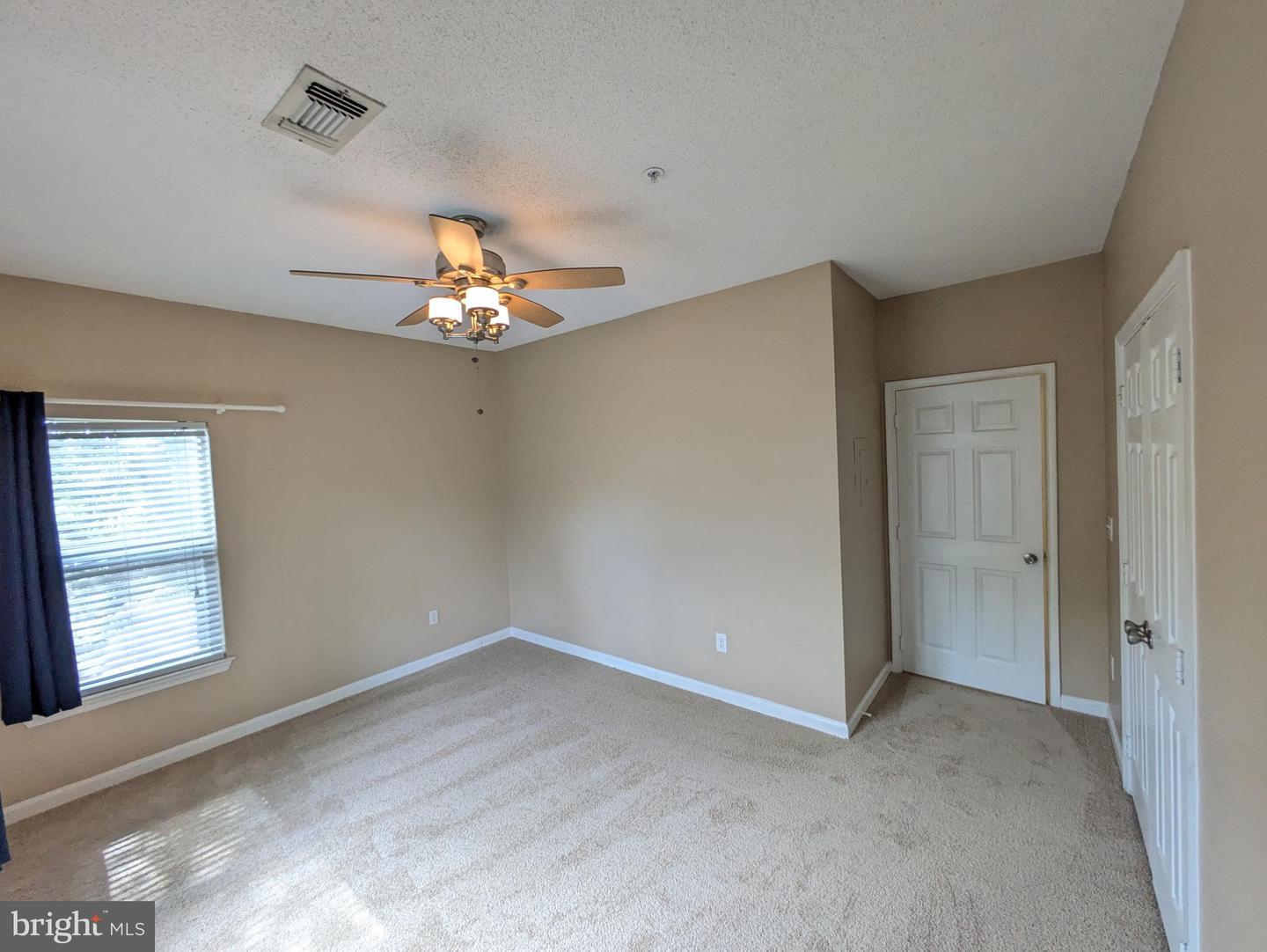14304 ROSY LN #25, CENTREVILLE, Virginia 20121, 2 Bedrooms Bedrooms, ,2 BathroomsBathrooms,Residential,For sale,14304 ROSY LN #25,VAFX2267808 MLS # VAFX2267808