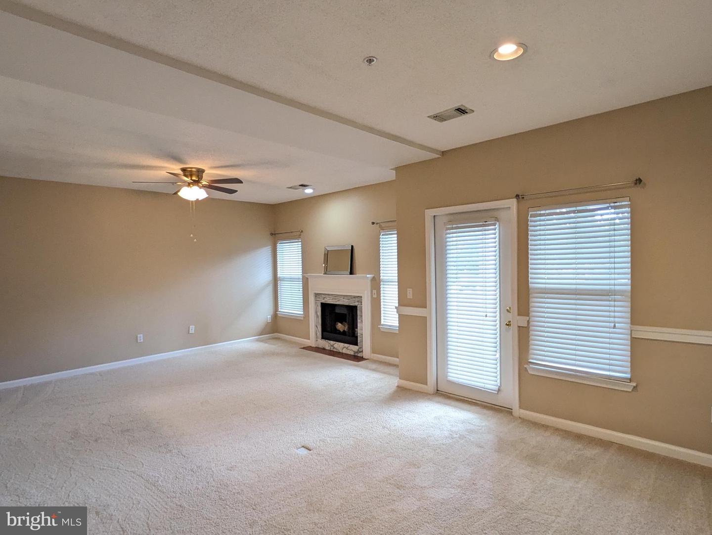 14304 ROSY LN #25, CENTREVILLE, Virginia 20121, 2 Bedrooms Bedrooms, ,2 BathroomsBathrooms,Residential,For sale,14304 ROSY LN #25,VAFX2267808 MLS # VAFX2267808