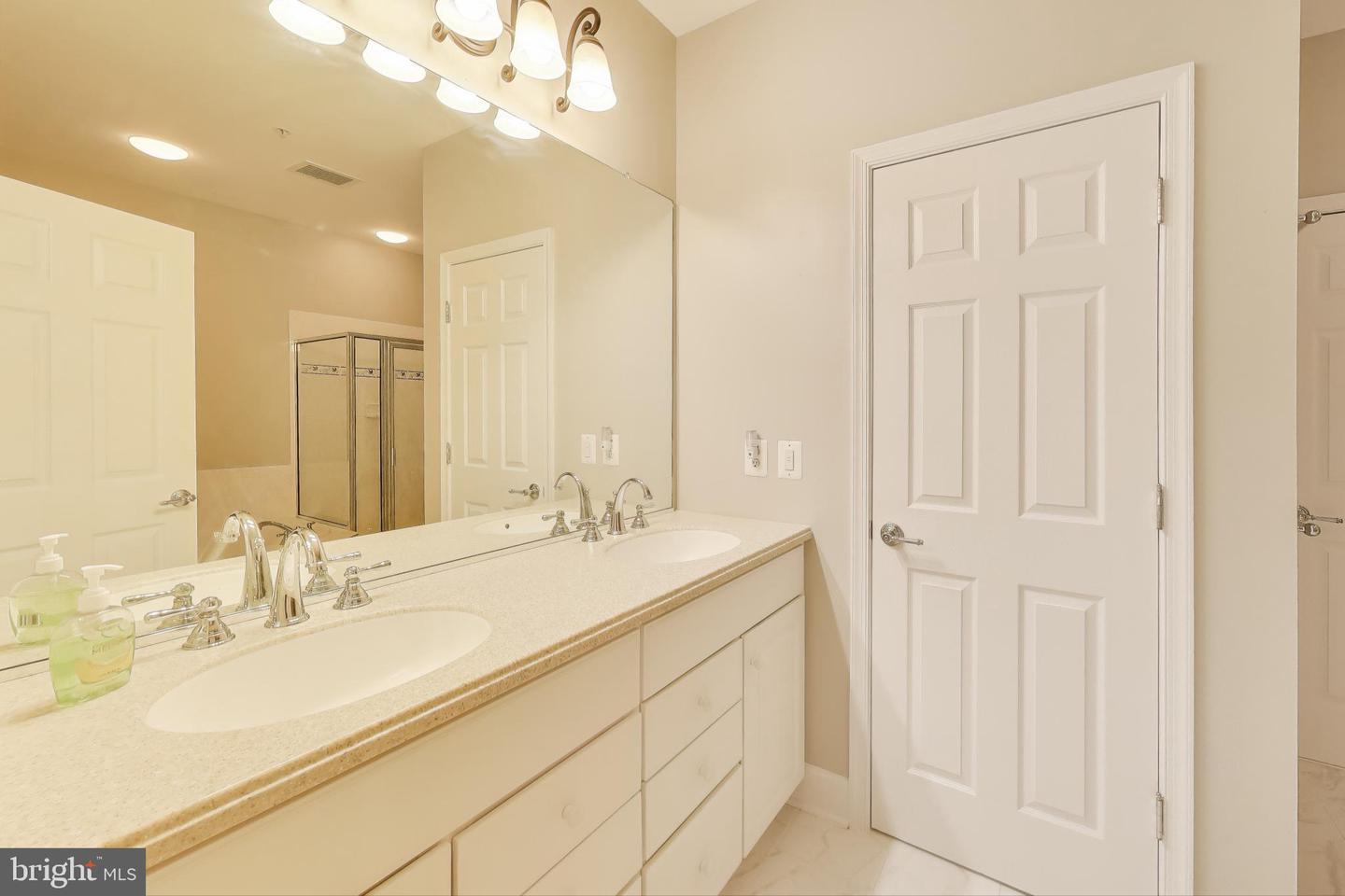 2400 BROOKMOOR LN, WOODBRIDGE, Virginia 22191, 3 Bedrooms Bedrooms, ,2 BathroomsBathrooms,Residential,For sale,2400 BROOKMOOR LN,VAPW2104342 MLS # VAPW2104342