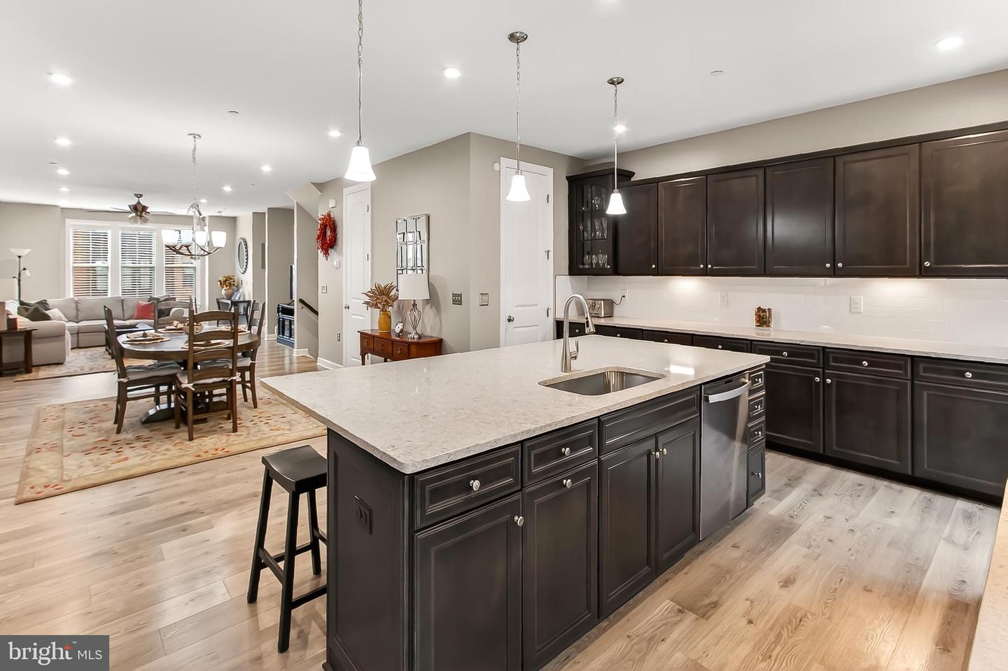 3795 RAINIER DR, FAIRFAX, Virginia 22033, 4 Bedrooms Bedrooms, ,4 BathroomsBathrooms,Residential,For sale,3795 RAINIER DR,VAFX2268308 MLS # VAFX2268308 3795 RAINIER DR, FAIRFAX, Virginia 22033, 4 Bedrooms Bedrooms, ,4 BathroomsBathrooms,Residential,For sale,3795 RAINIER DR,VAFX2268308 MLS # VAFX2268308